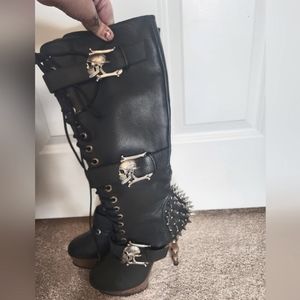 Demonia skull boots